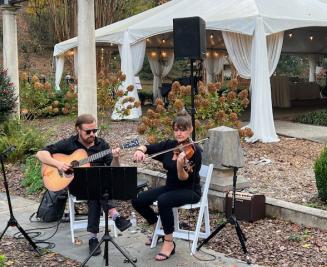 Outdoor WEdding settings are a favorite of these world class musicians.