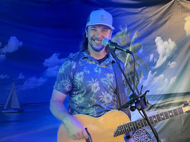 Atlanta Yacht Rock, Top 40 Pop, Old School and Classic Rock Guitar and Vocals.